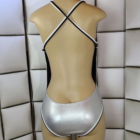 Revamp swimsuit   - Picture 8 of 10